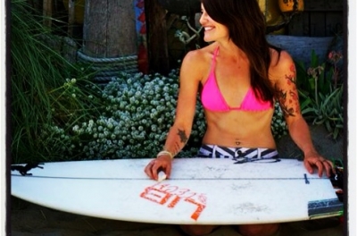 Learn to surf with the ladies!